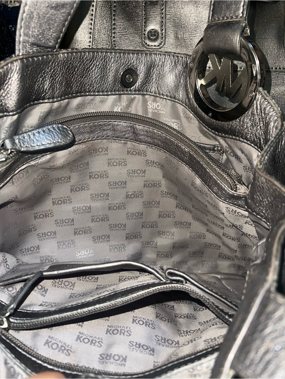 Handbag bundle (read description) - Picture 7 of 7